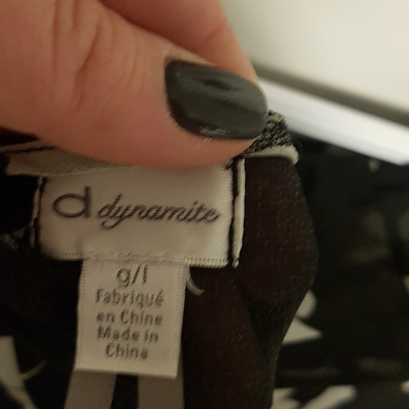 ☆ 3 for $30 ☆ Dynamite Blouse - Picture 2 of 3